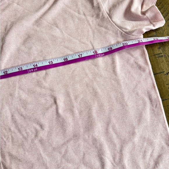 All in Motion Pink Boxy Crop T-Shirt NWOT - Picture 5 of 9